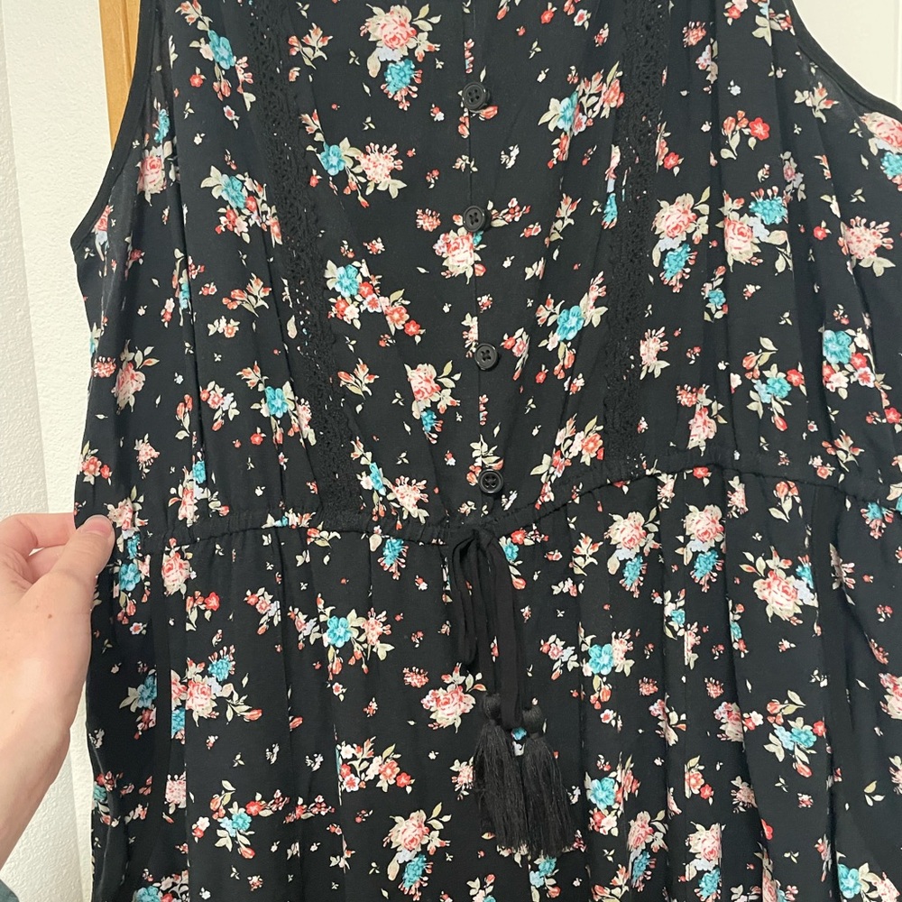 Jumpsuit - Picture 3 of 5